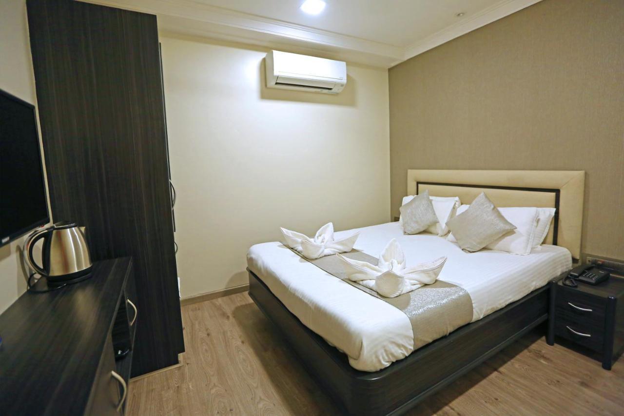 Gulf Hotel Mumbai- The Boutique Hotel Colaba Mumbai Exterior photo