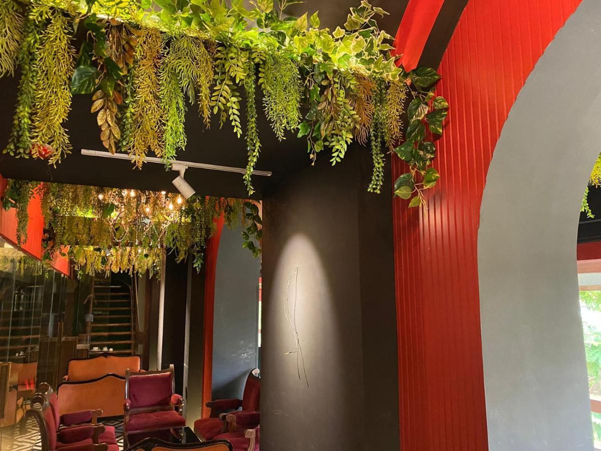 Gulf Hotel Mumbai- The Boutique Hotel Colaba Mumbai Exterior photo