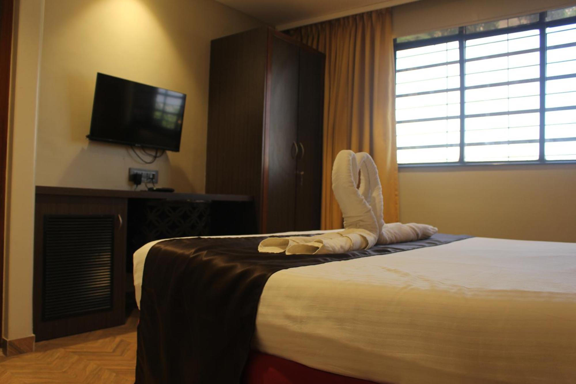 Gulf Hotel Mumbai- The Boutique Hotel Colaba Mumbai Exterior photo