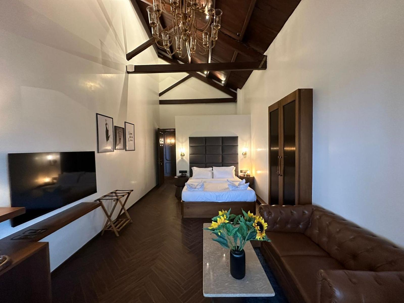 Gulf Hotel Mumbai- The Boutique Hotel Colaba Mumbai Exterior photo